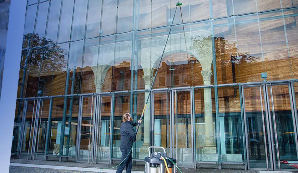 Glasbewassing Eindhoven